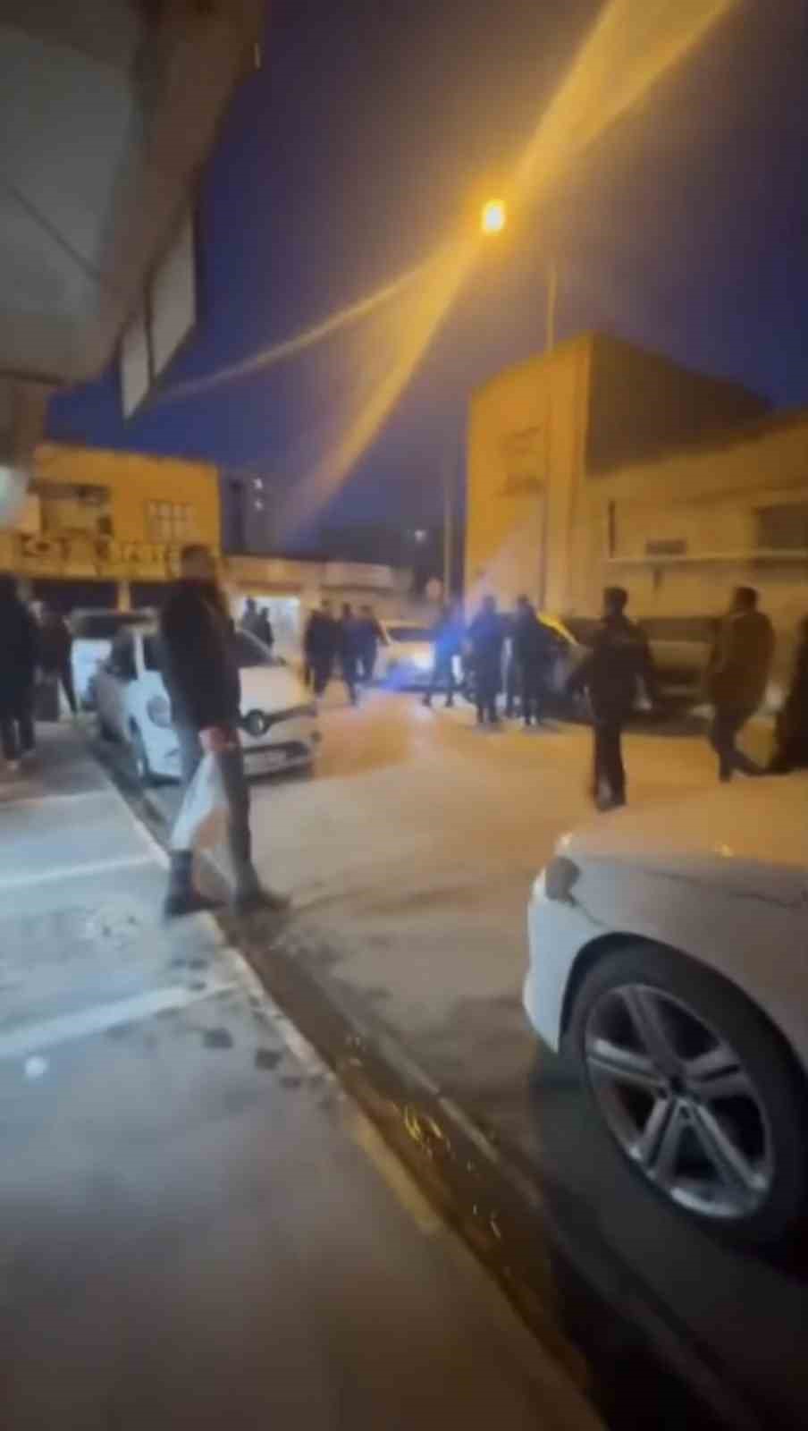 mardinde 3 kisinin yaralandigi silahli kavga kamerada 1 EjOCtQsX