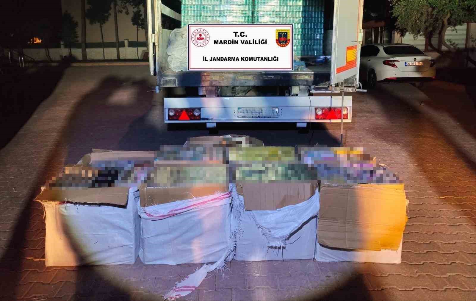 Mardin’de 5 milyon lira değerinde kaçak tütün mamulleri ele geçirildi 5 mardinde 5 milyon lira degerinde kacak tutun mamulleri ele gecirildi 1