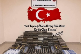 Oto tamirhanesinde yangın: 5 kişi dumandan etkilendi 2 thumbnail