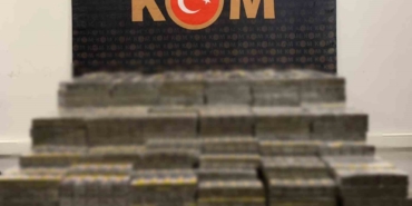 mardinde-7-bin-750-paket-kacak-sigara-ele-gecirildi-zapteR5n.jpg