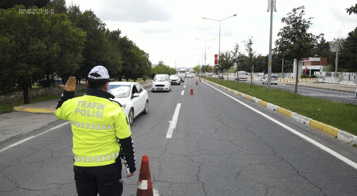 mardinde bayramda 2 bin 129 trafik polisi gorev yapacak 0