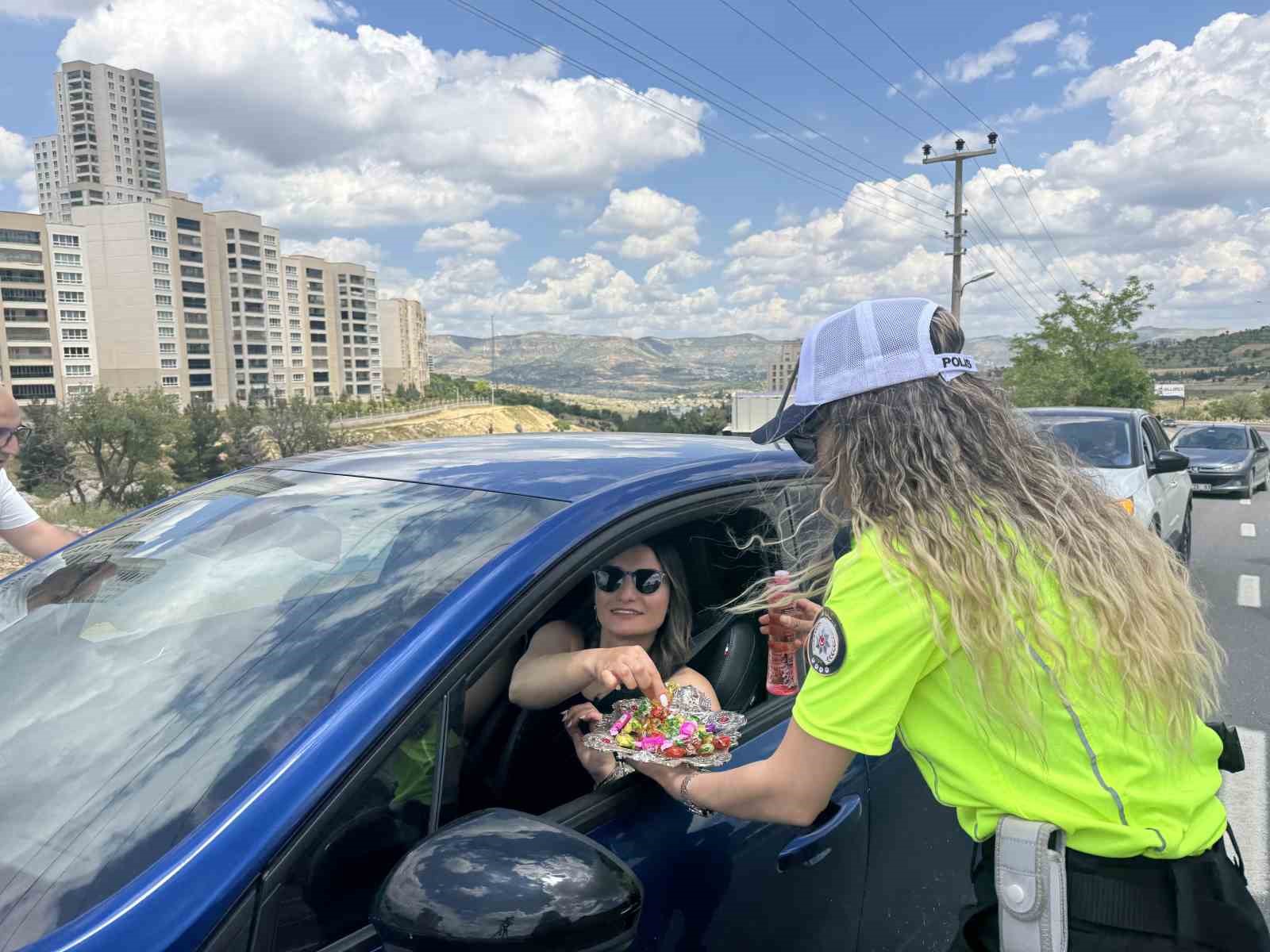 mardinde bayramda 2 bin 129 trafik polisi gorev yapacak 6 gYgUujvC