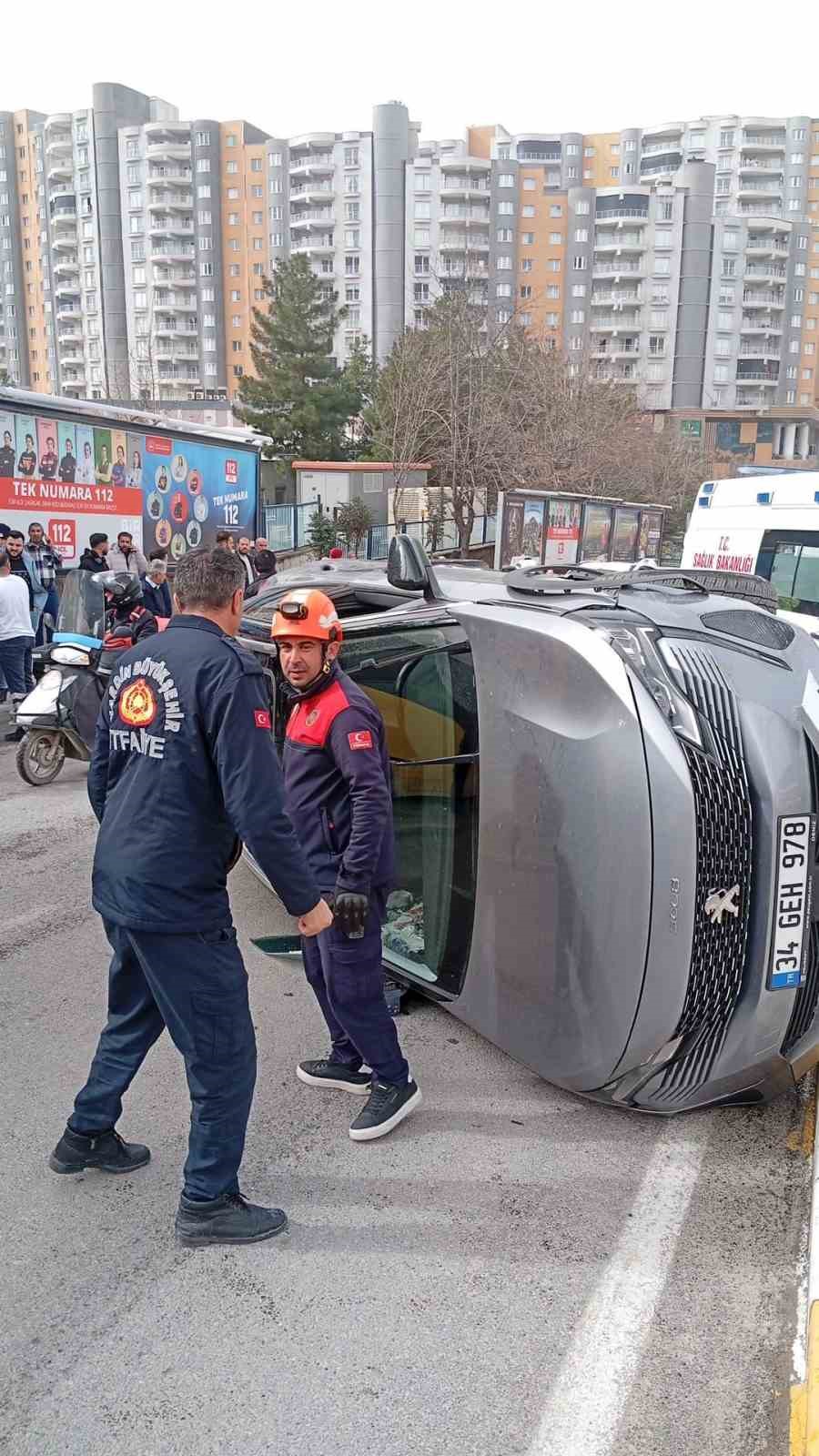 mardinde devrilen cipteki 2 kisi yaralandi 1 czQ4YecS