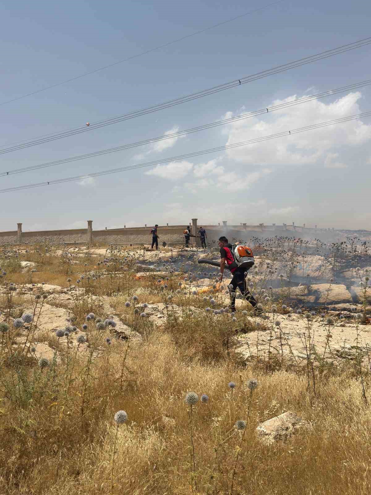 mardinde farkli noktalarda cikan yanginlara mudahale suruyor 1 f4igfK4a