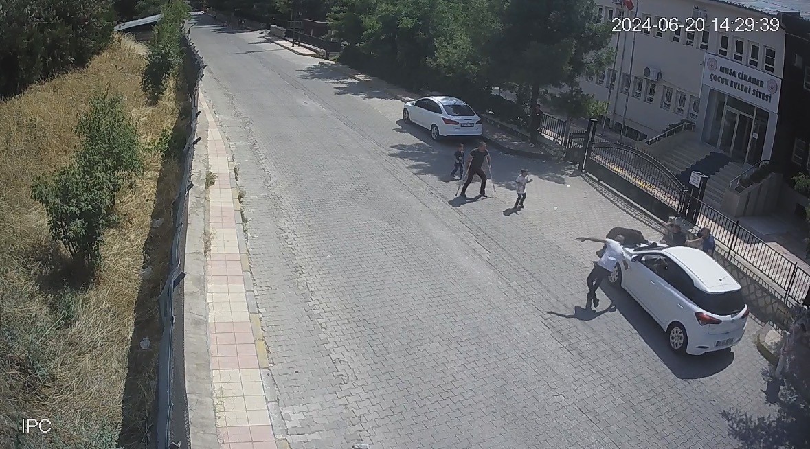 Mardin’de gelininin otomobille çarptığı Neriman Çekin davasında tutuklama talebine ret 4 mardinde gelininin otomobille carptigi neriman cekin davasinda tutuklama talebine ret 0