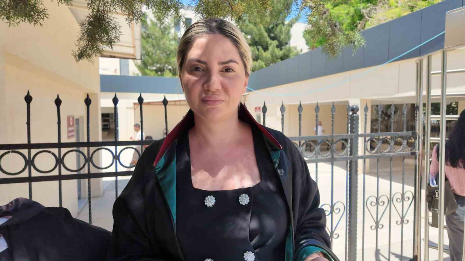 Mardin’de gelininin otomobille çarptığı Neriman Çekin davasında tutuklama talebine ret 7 mardinde gelininin otomobille carptigi neriman cekin davasinda tutuklama talebine ret 3 CUMvNPU4