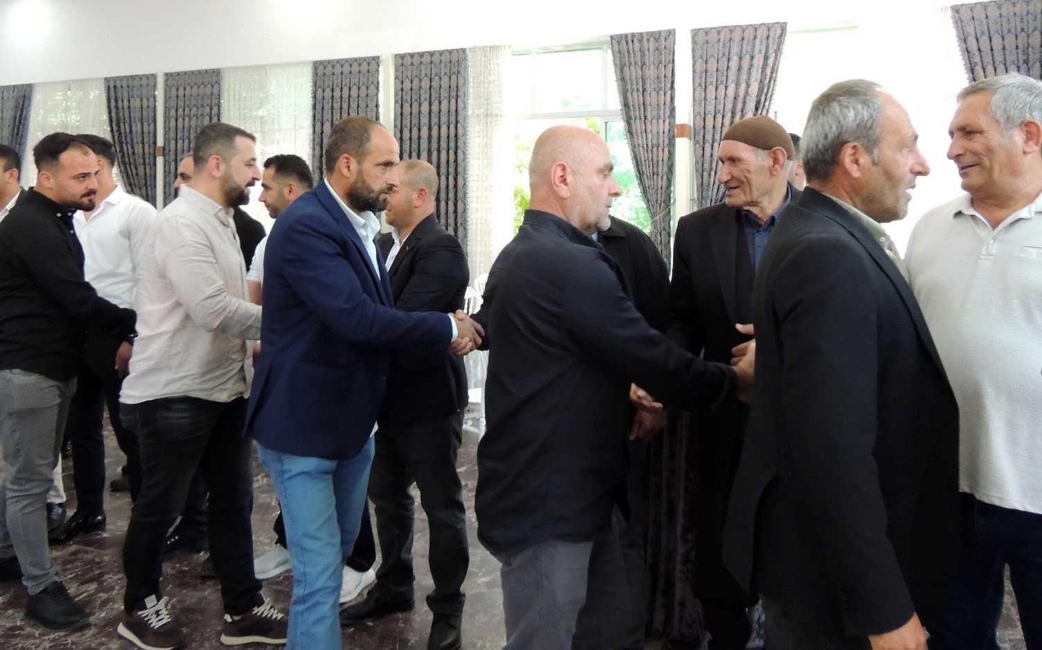 Mardin’de husumetli aileler barıştırıldı 5 mardinde husumetli aileler baristirildi 1 h9zu4G9l