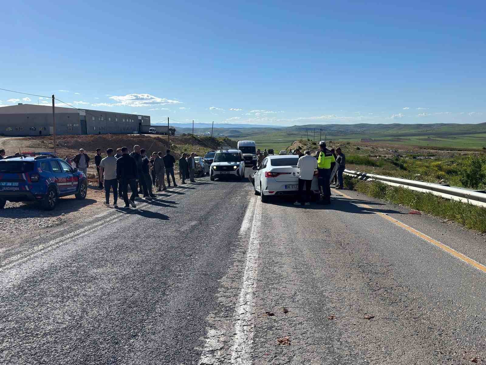mardinde iki arac carpisti 1 yarali 1 6LsTEfVi