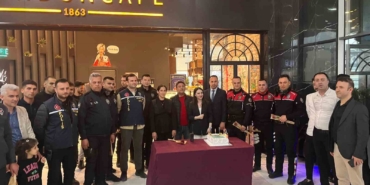 mardinde-kavga-ihbarina-giden-polislere-surpriz-kutlama-7gD8CkiV.jpg