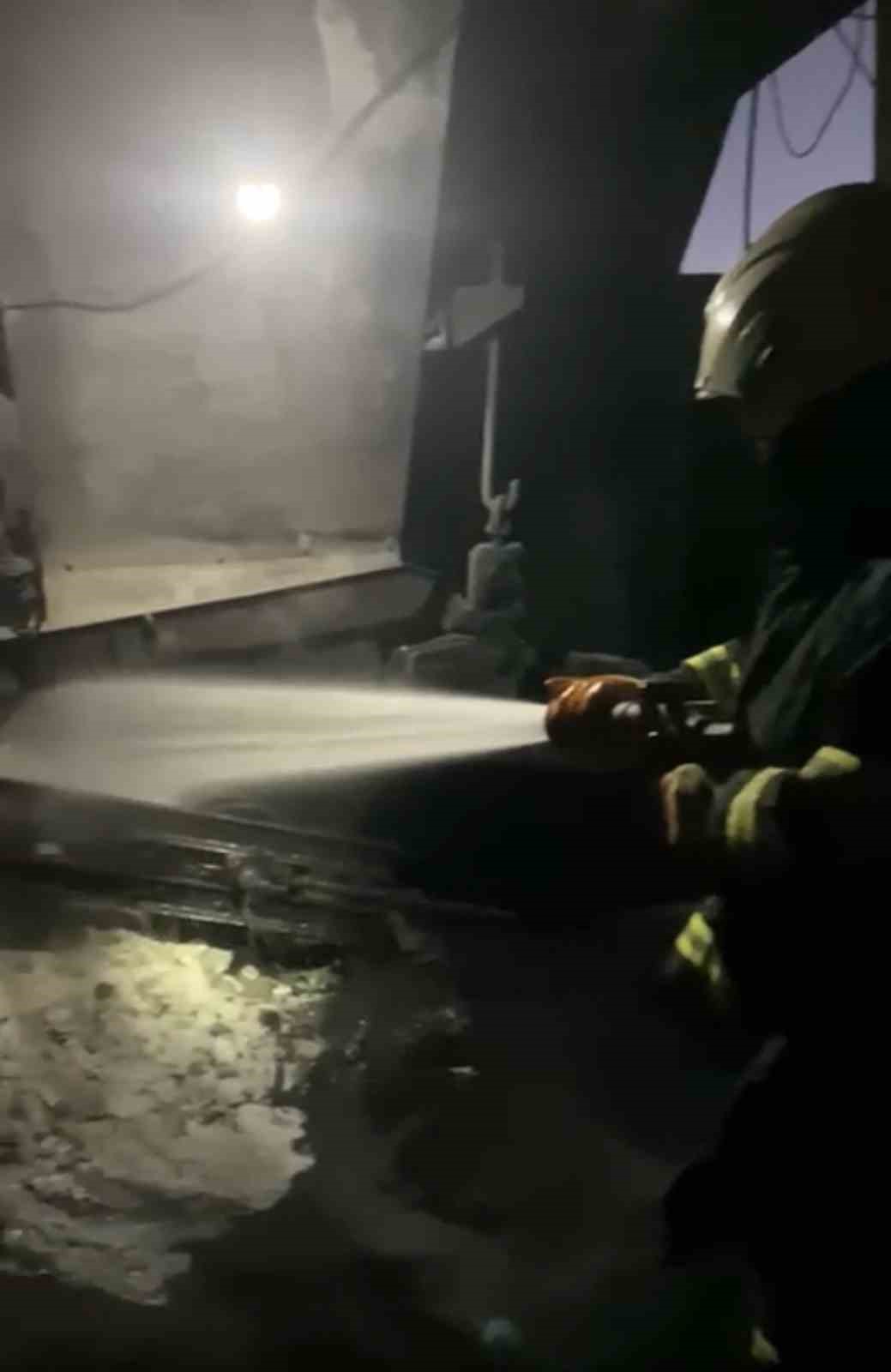 mardinde kirec fabrikasinda cikan yangin sonduruldu 1 3cfg63iy