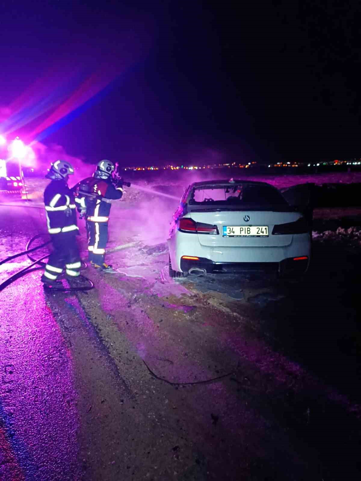 Mardin’de otomobilde çıkan yangın söndürüldü 5 mardinde otomobilde cikan yangin sonduruldu 1 f2DikfYE