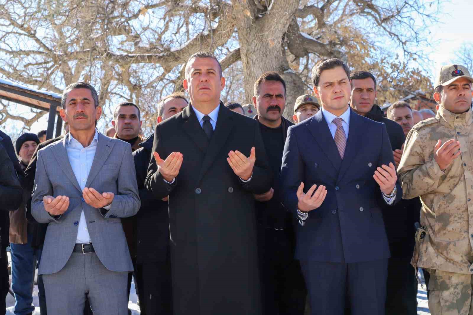 mardinde pkk tarafindan katledilen 21 sehit anildi 0 XjRwZGHw