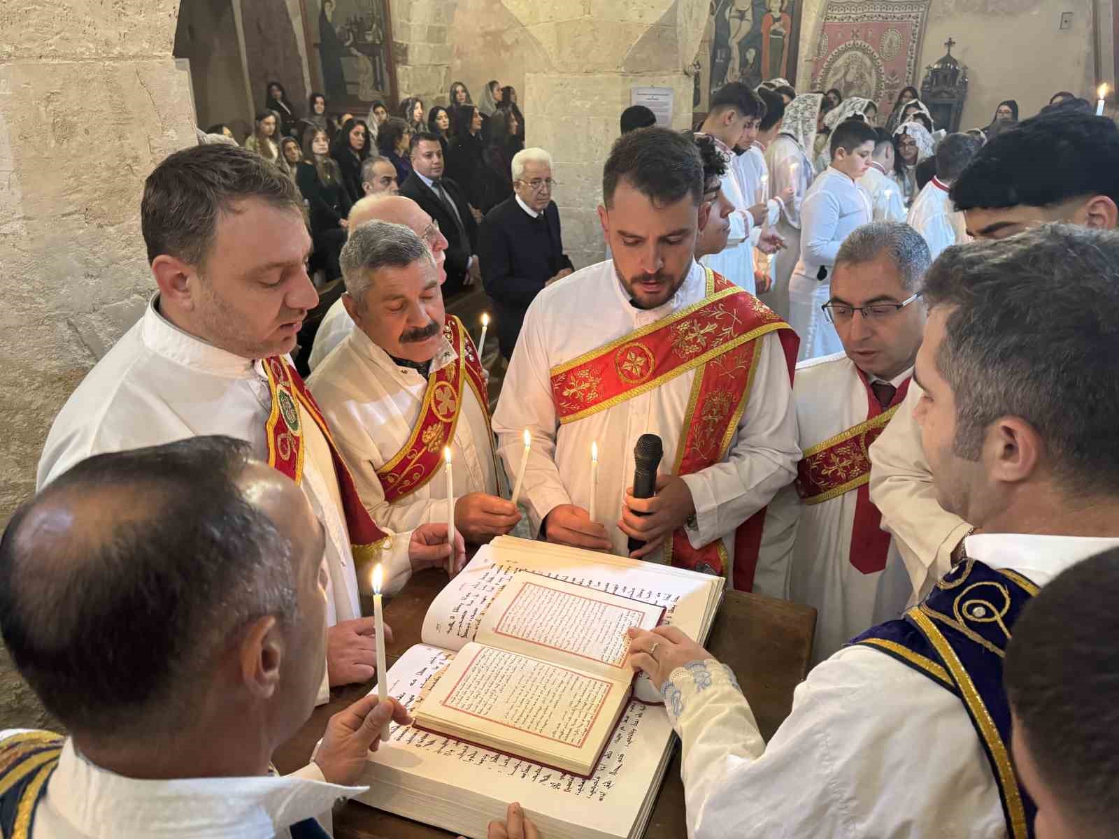 mardinde suryani hristiyanlar noeli kirklar kilisesinde ayinle karsiladi 2 GQQJPEyG