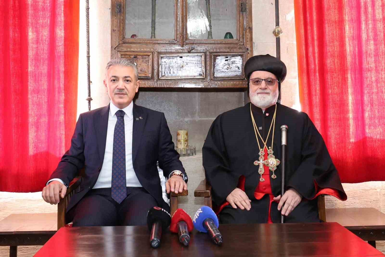 mardinde suryani hristiyanlar noeli kirklar kilisesinde ayinle karsiladi 4 LcTd2dXw