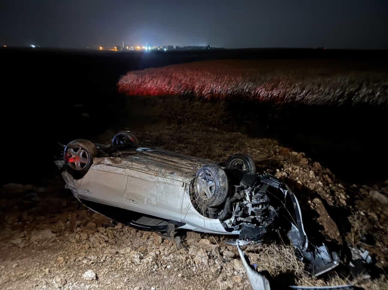 mardinde tir otomobille carpisti 2 yarali 0 6cqEiedc