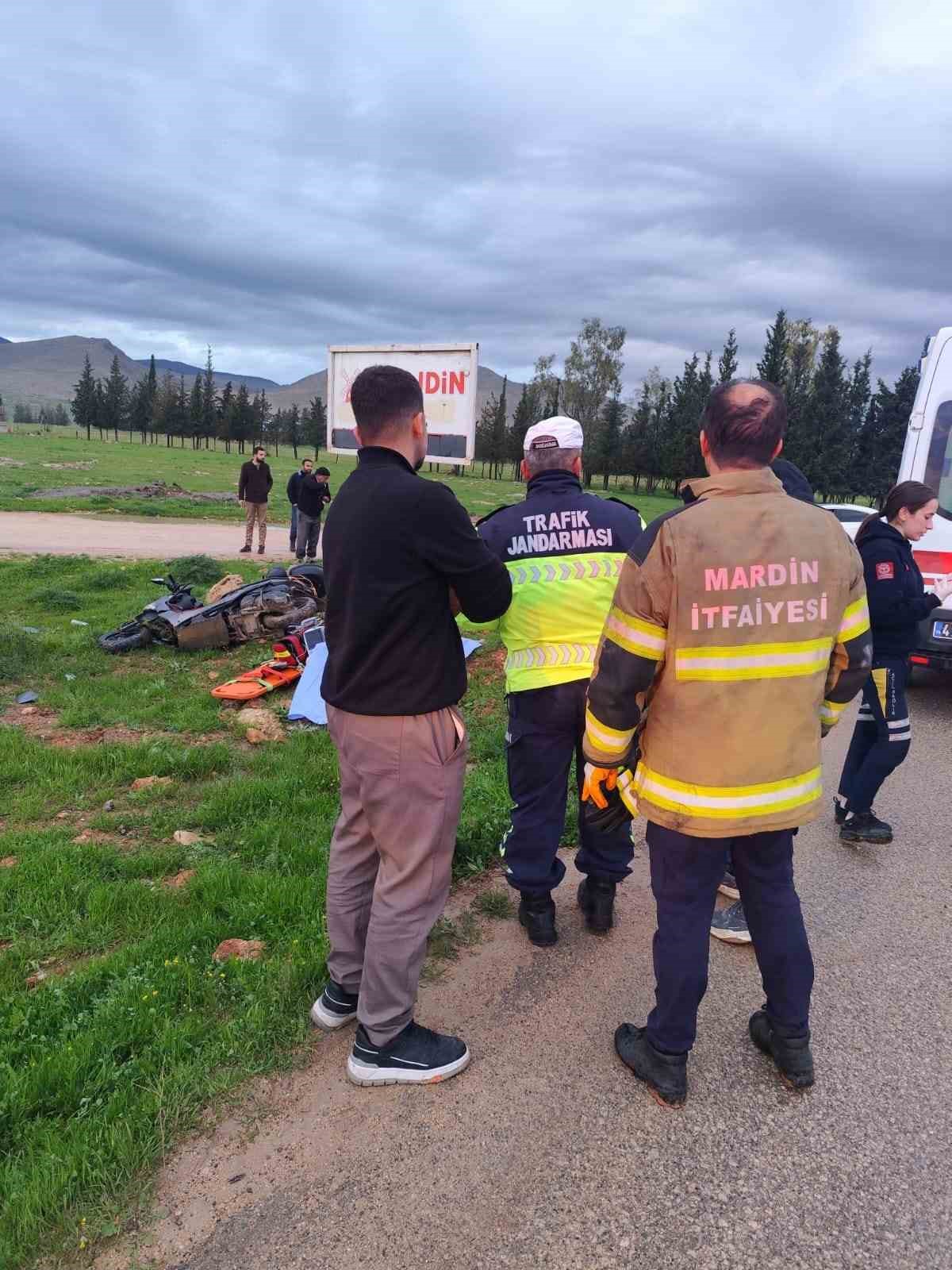 mardinde yol kenarina savrulan motosikletin surucusu hayatini kaybetti 0 8lOPH2KU