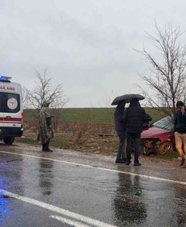 mardine-gezmeye-gitti-feci-kazada-en-yakin-arkadasiyla-birlikte-hayatini-kaybetti-hGBJ6Pqs.jpg