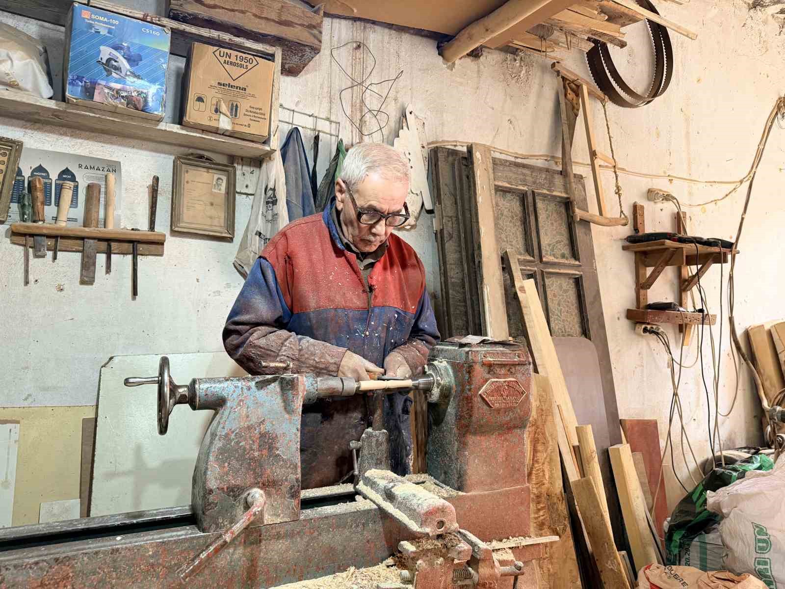 mardinli usta ahsap besik gelenegini yarim asirdir ayakta tutuyor 0 VlXXRUMZ