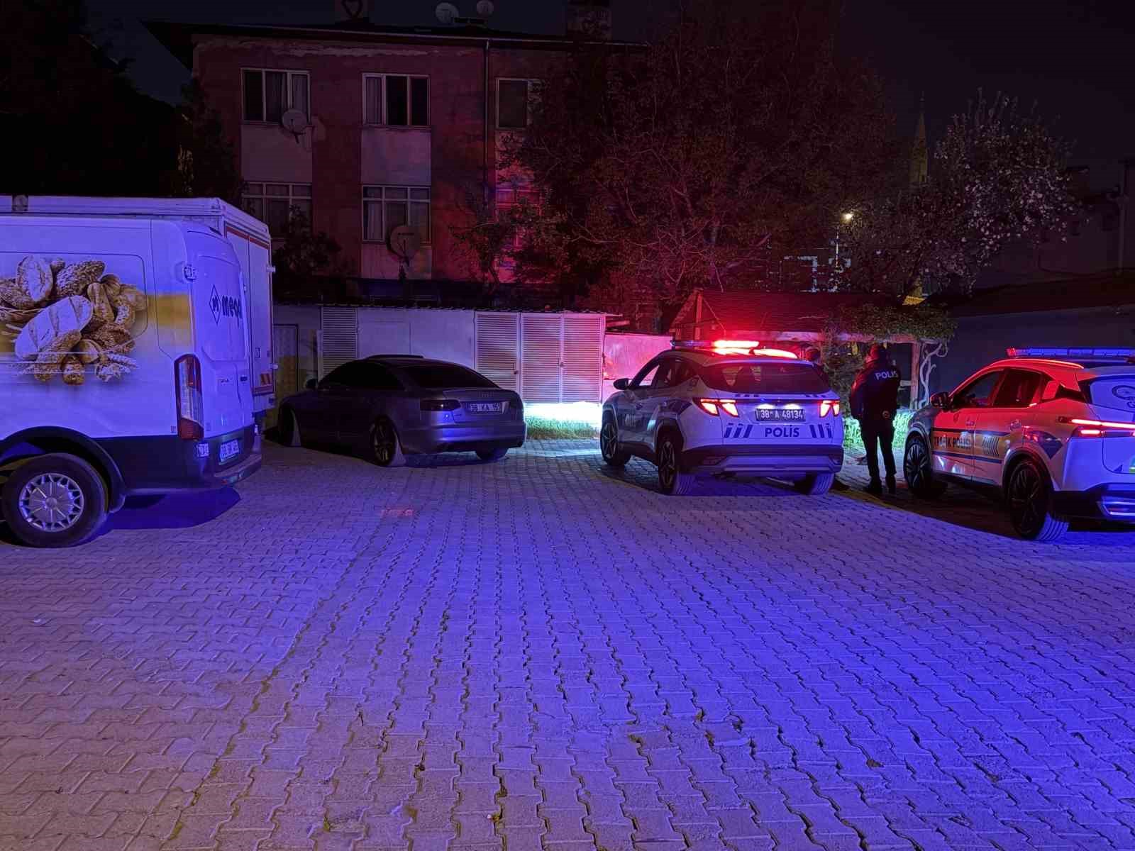 market otoparkina sikisinca yaya olarak kacti 0