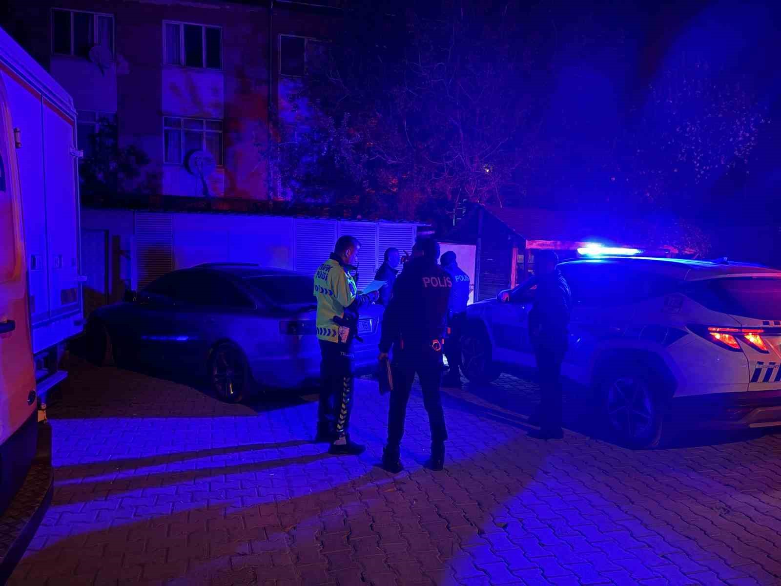 market otoparkina sikisinca yaya olarak kacti 2 rlBWqbj3