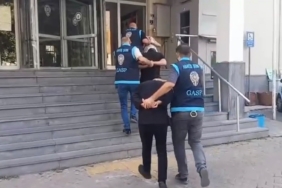Alev alev yanan mutfak tüpü yüklü kamyonet küle döndü 1 thumbnail