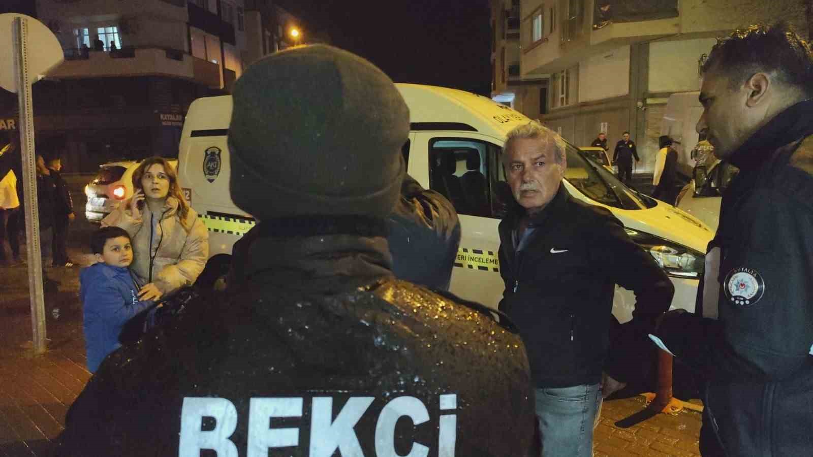markette isyeri sahibinin oglu ile musteri arasindaki tartisma cinayetle sonuclandi 9 fuY96WPe