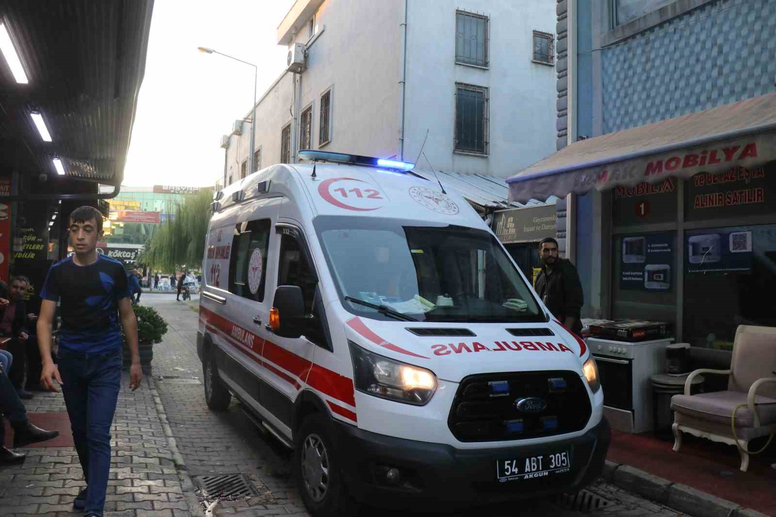 marketten urun calmaya calisti kacarken yuksekten dusup yaralandi 0