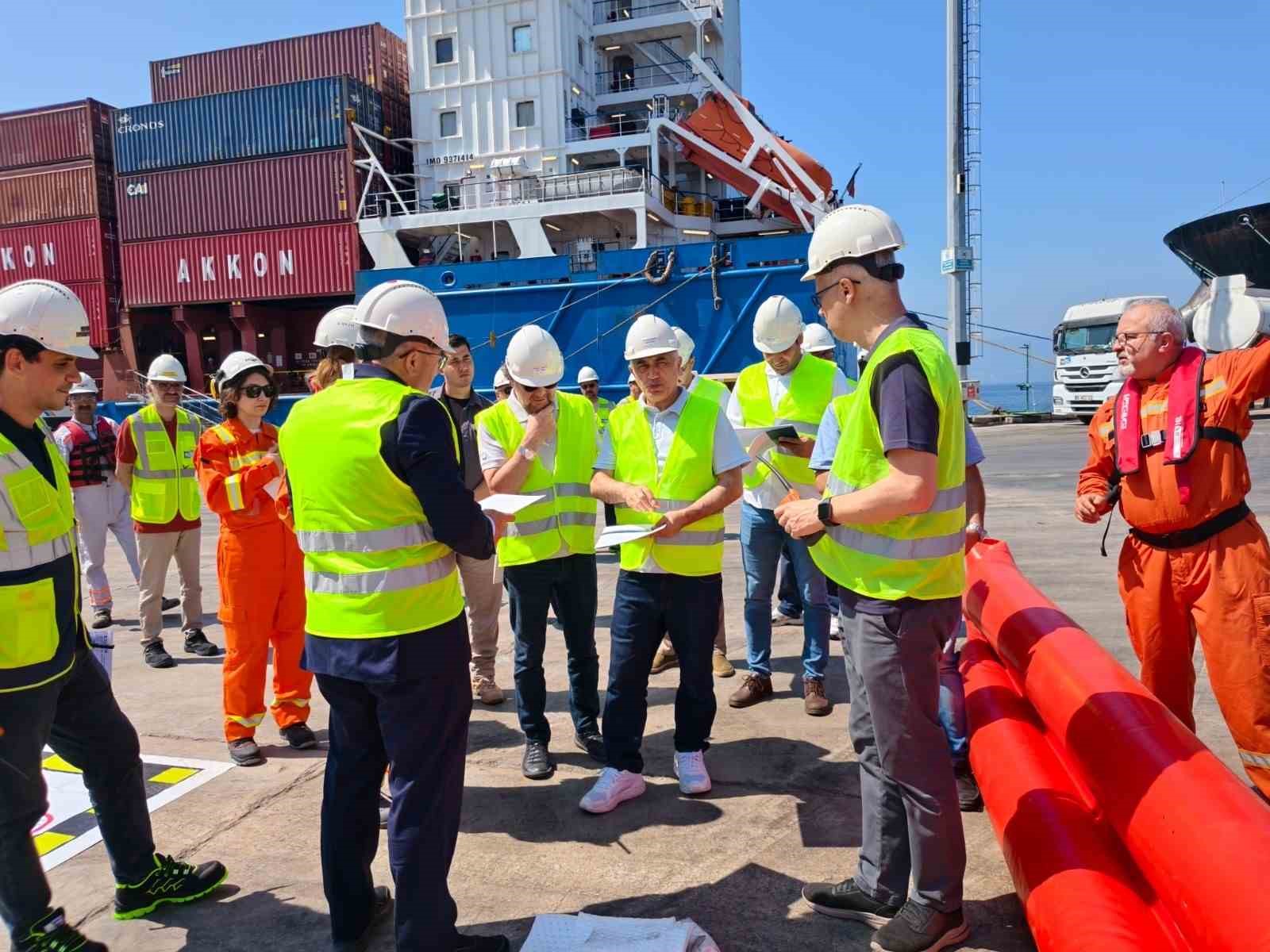 Marmara Denizi’nde dev kirlilik tatbikatı 6 marmara denizinde dev kirlilik tatbikati 2 n7hmvJZX