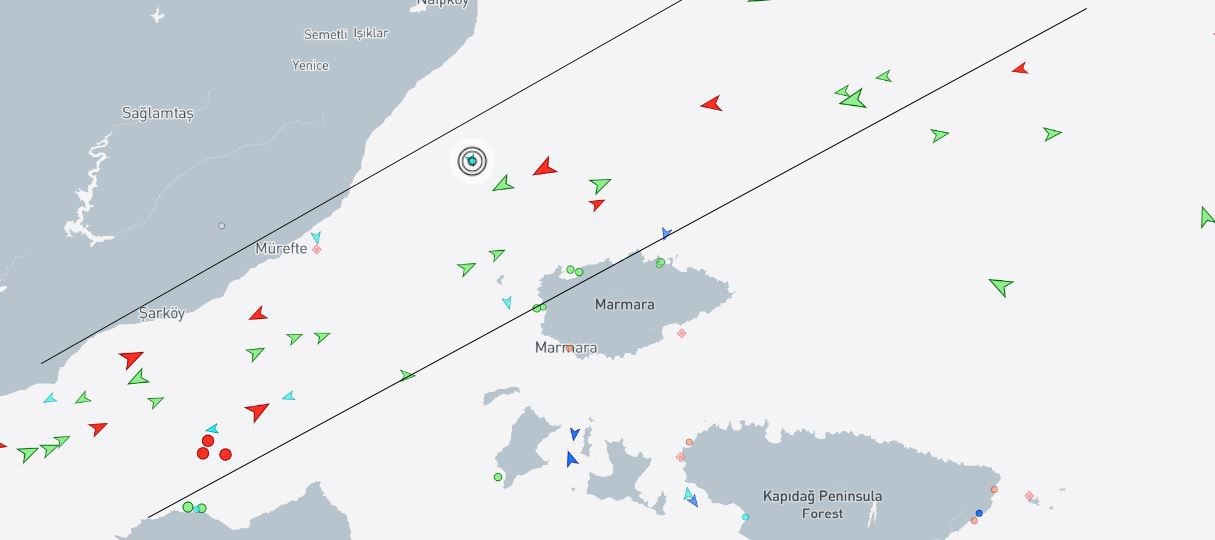 marmara denizine atladigi iddia edilen genc icin arama calismasi baslatildi 1 aZuBev5V