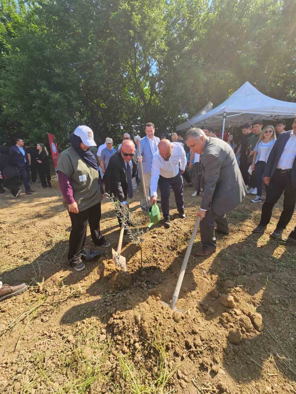 Marmarabirlik’ten mesleki eğitime anlamlı destek 9 marmarabirlikten mesleki egitime anlamli destek 5 zQ4alBpr