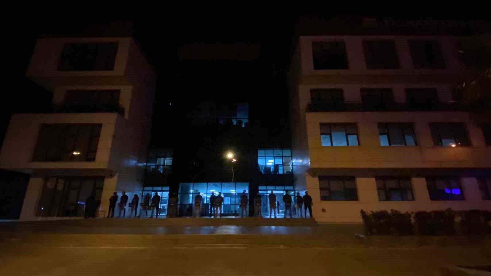 Marmaris Belediyesi’ne gece yarısı polis baskını 7 marmaris belediyesine gece yarisi polis baskini 3 DOa3sFcN
