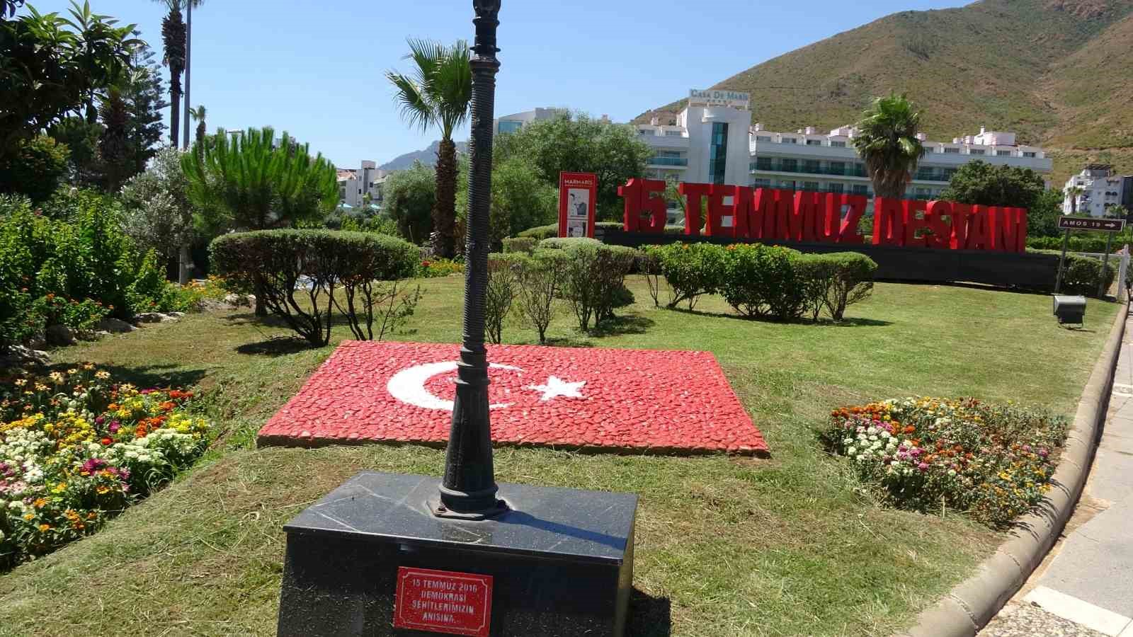marmariste 15 temmuzun izleri 10 yildir ilk gunku gibi korunuyor 11 pHIPDs9B
