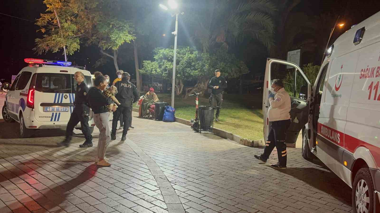 marmariste 70 yasindaki kibris gazisi saatler suren ikna cabalarinin ardindan aparta yerlestirildi 2 CDlQQWl6
