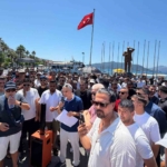 marmariste-esnaf-kapali-carsinin-uzerinin-acilmasini-protesto-etti-XvqIlhbr.jpg