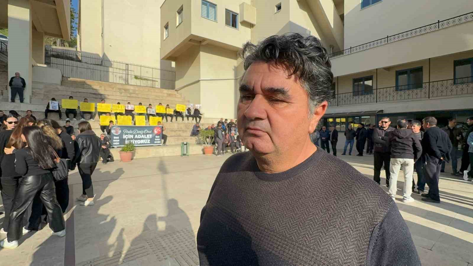 marmariste teknedeki kavgada hayatini kaybeden gencin davasi basladi adliye onunde adalet istiyoruz sesi yukseldi i7wr6XM2