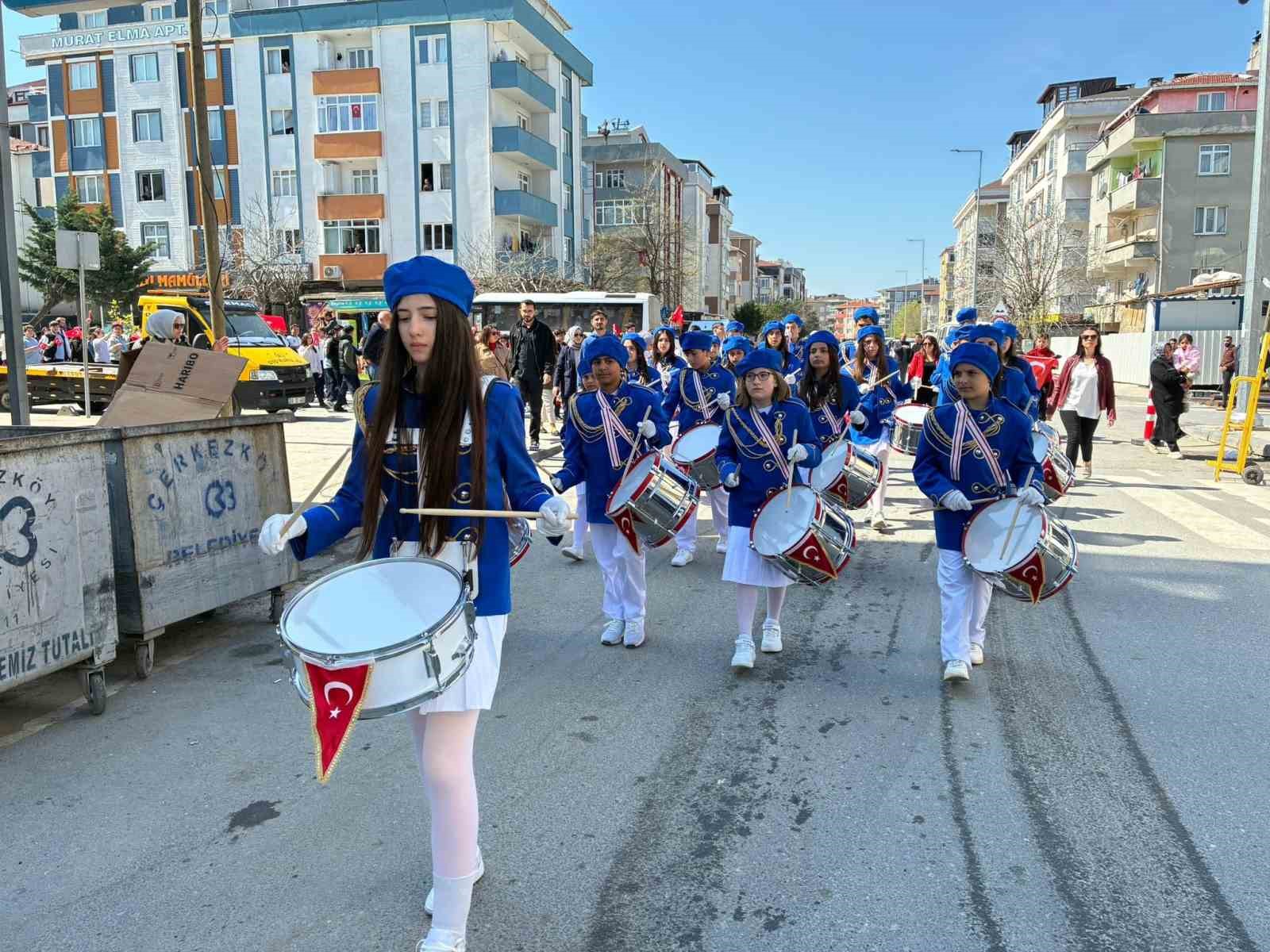 marslar esliginde mahalleyi turladilar 2 BHPdC32N