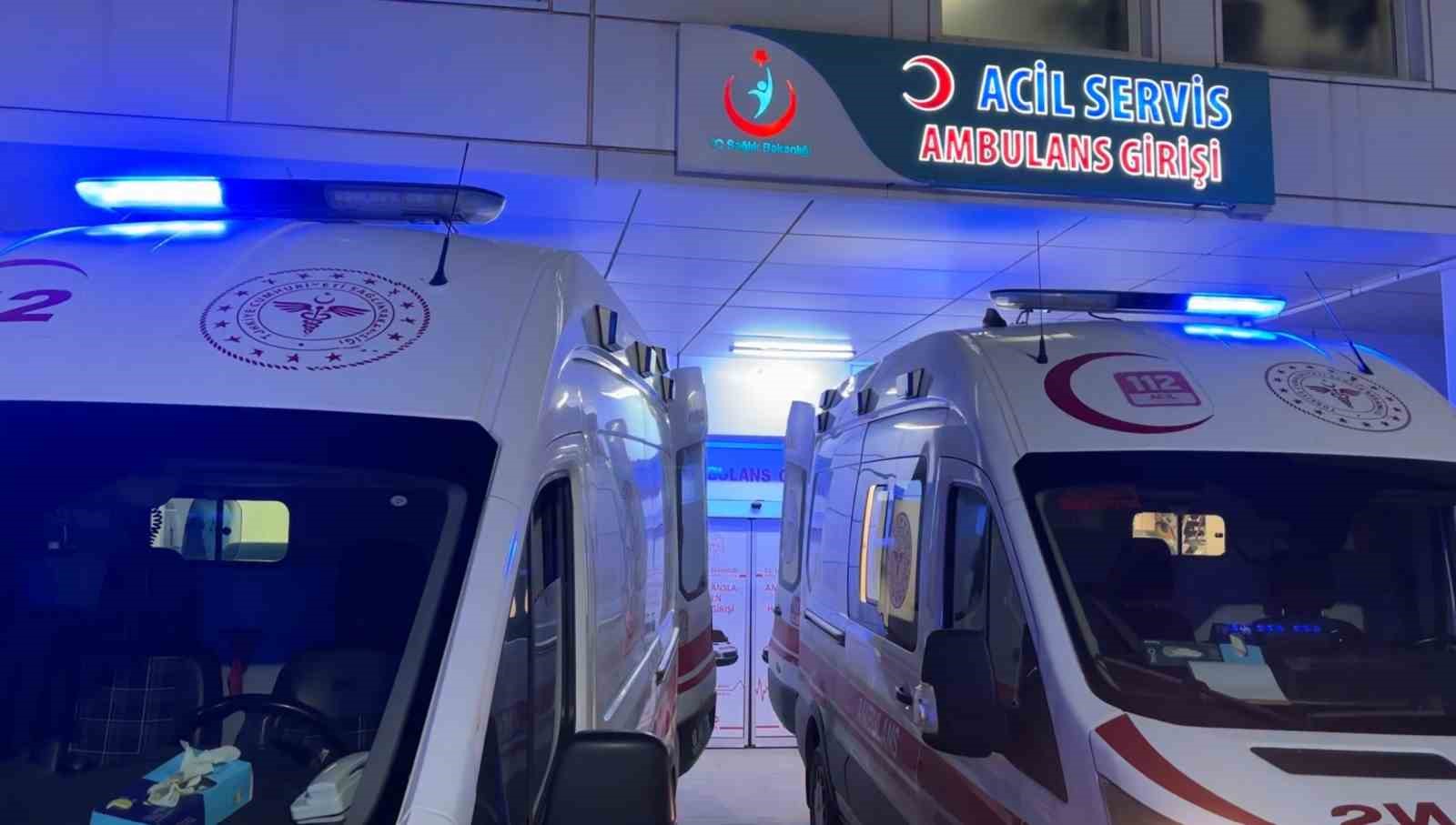 maskeli sahis tarafindan bicaklanan adam agir yaralandi 1 7qnvGyvd
