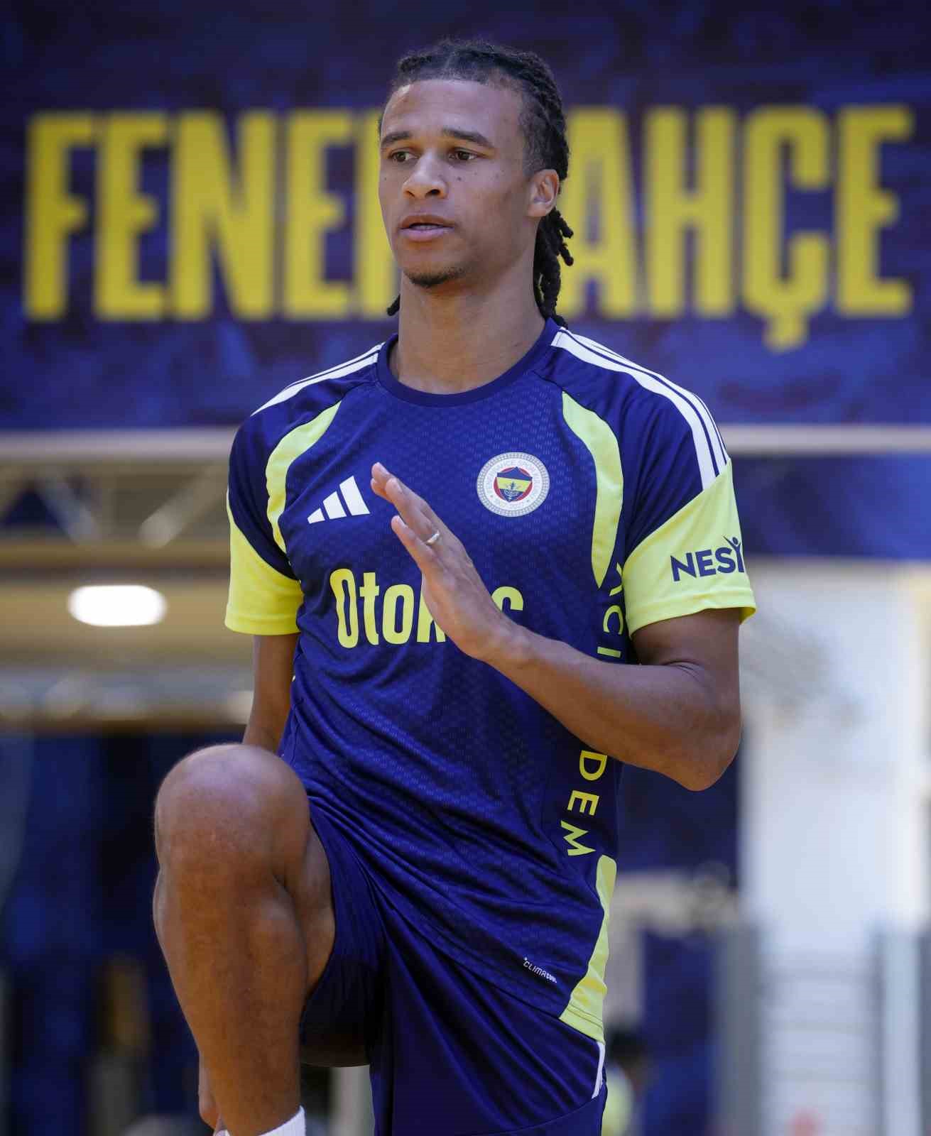 Mason Greenwood, Fenerbahçe’de ilk antrenmanına çıktı 6 mason greenwood fenerbahcede ilk antrenmanina cikti 2 VWaFpOUF