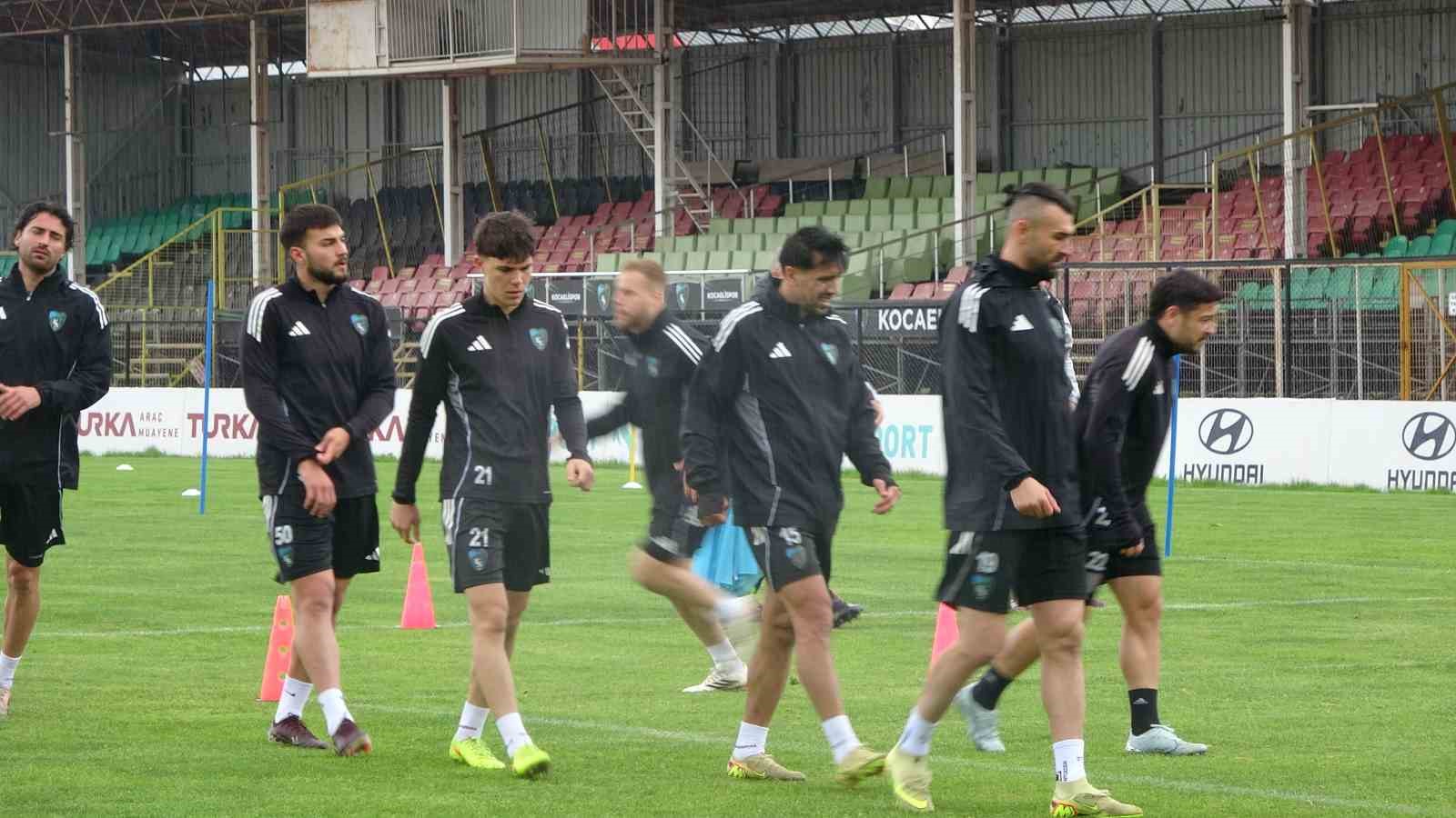 Massadio Haidara: "Düşmemek için mücadele eden takımlara karşı oynamak zor" 8 massadio haidara dusmemek icin mucadele eden takimlara karsi oynamak zor 4 8jAqVJqC