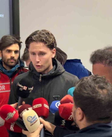 mathias-lovik-trabzonsporda-oldugum-icin-mutluyum-TRUA5tL3.jpg