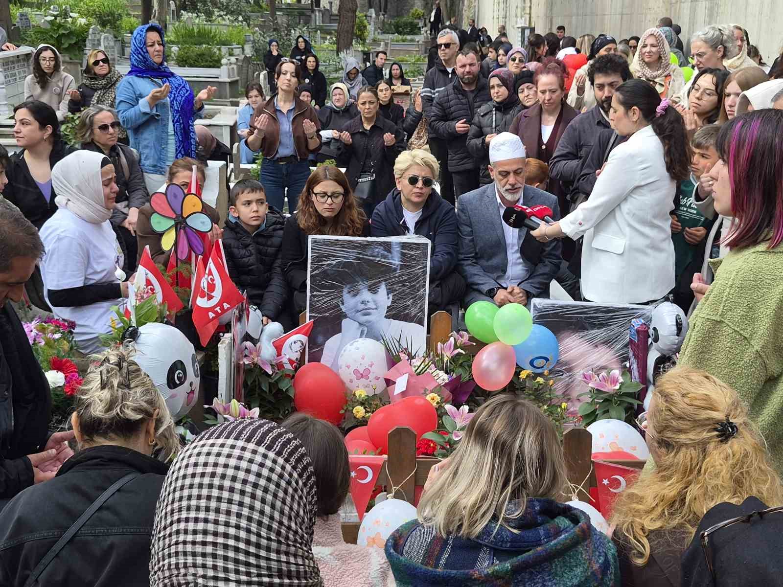mattia ahmet minguzzi dogum gununde mezari basinda anildi 0 iHbEgHLB