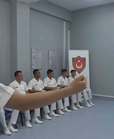 mavi-vatanin-astsubay-adaylari-yeni-nesil-teknolojilerle-yetistiriliyor-UauTqcV2.jpg