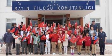 mayin-filosu-komutanligi-kapilarini-ortaokul-ogrencilerine-acti-tpQ87LGf.jpg