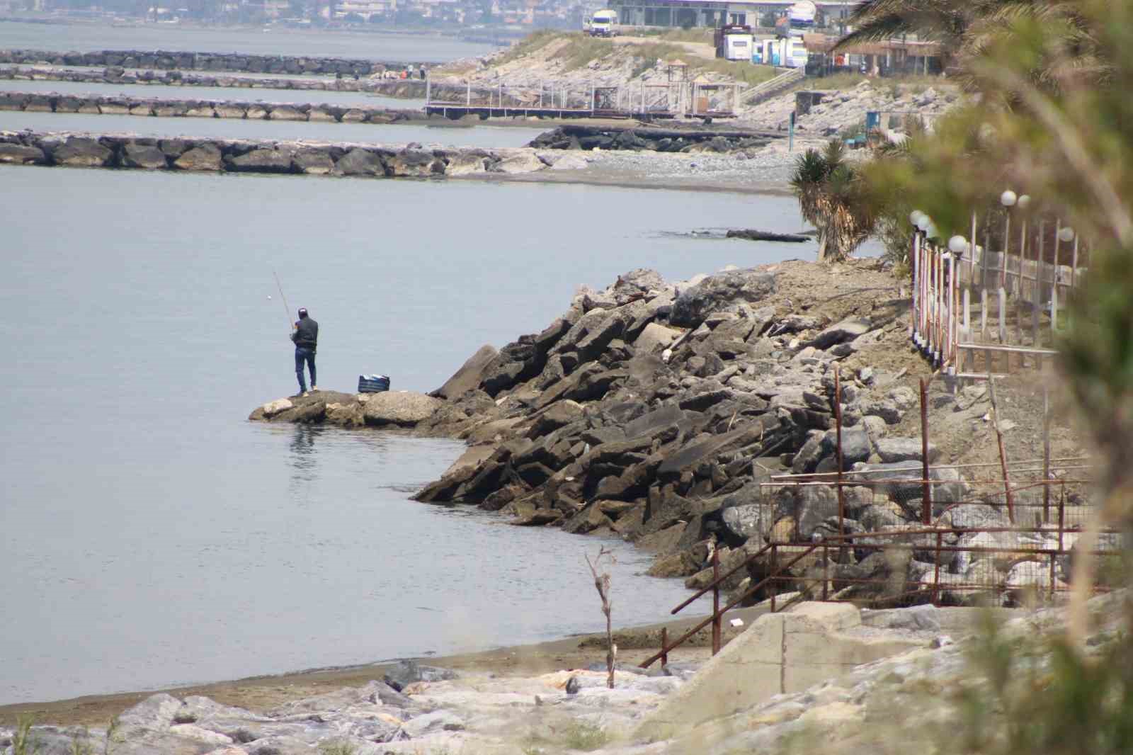 mayis sicagina dayanamayan karadenizli ogrenciler akdenizde serinledi 6