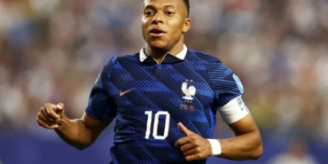 mbappe-ve-haaland-golleriyle-ulkelerini-son-32-turuna-tasidi-vilHOqxJ.jpg