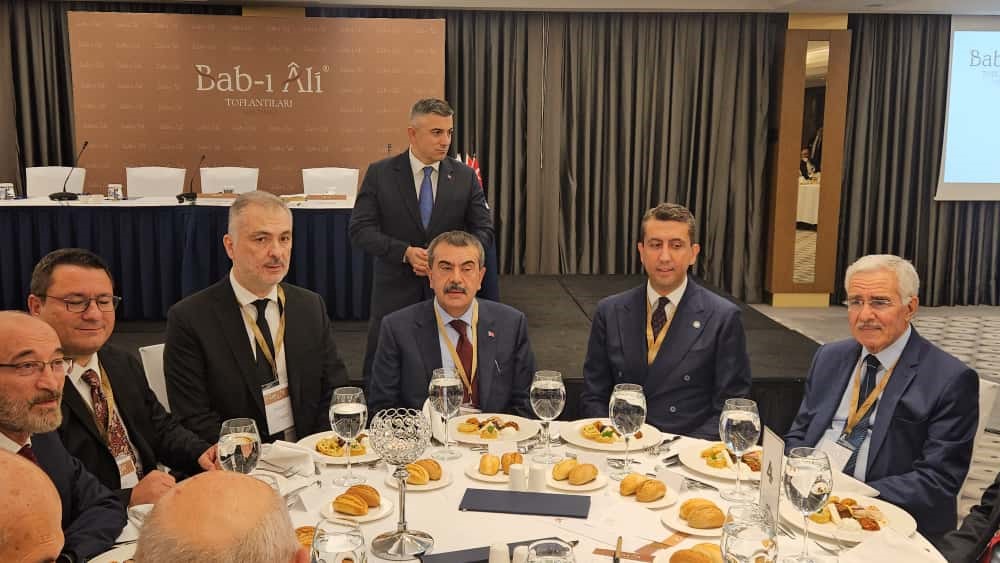 meb baskani tekin sinavlarda yapay zeka destekli acik uclu sorular olacak 1 2hy2TRaX