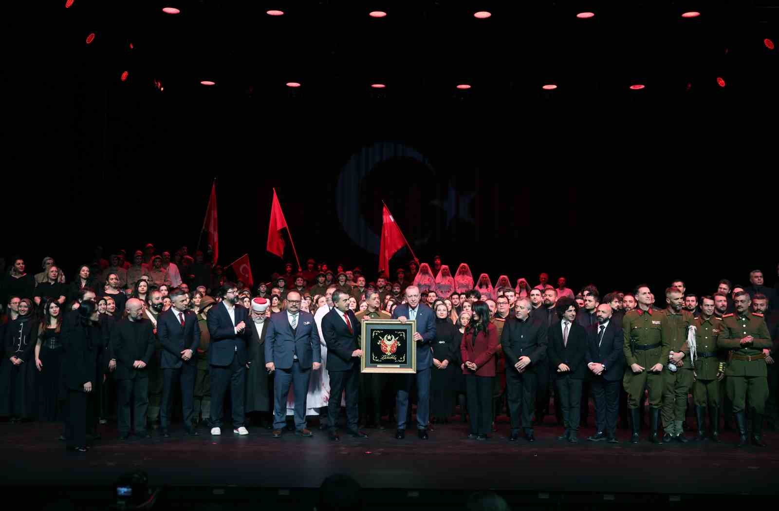 mebden bestepede suheda 1915 adli tiyatro gosterisi 3 rjOZSerk