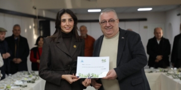 meci-senliginde-zeytinyaginin-tadim-sirlari-anlatildi-jDFKqSSR.jpg