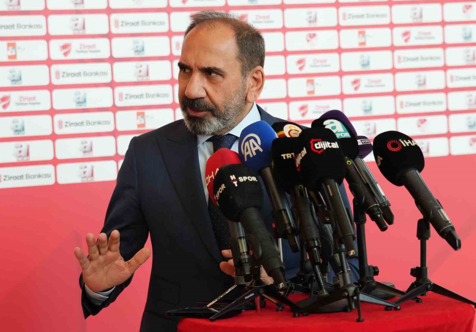mecnun otyakmaz iki takimin da yoneticisi gelsin var odasinda otursunlar bu maclari beraber izleyelim