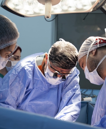 medical-point-hastanesinde-bir-ayda-19-hastaya-umut-olundu-ztKzzRaO.jpg